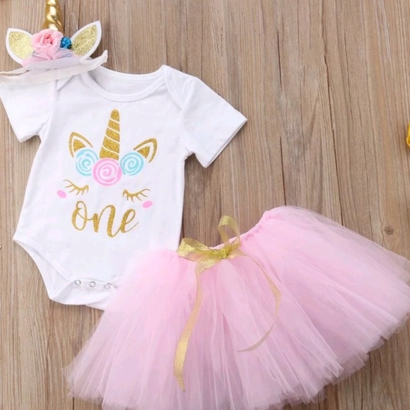 Girl 12-18M boutique 1st Birthday unicorn set NEW - Picture 3 of 7